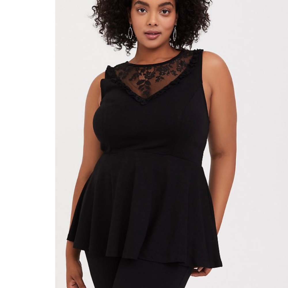 NWT Torrid Black Lace Yoke Peplum Top 4X GORGEOUS!